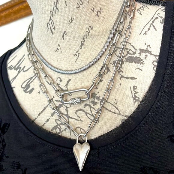 Christian Seriano Silver NY three with heart and toggle and crystals CSNY - Picture 3 of 9